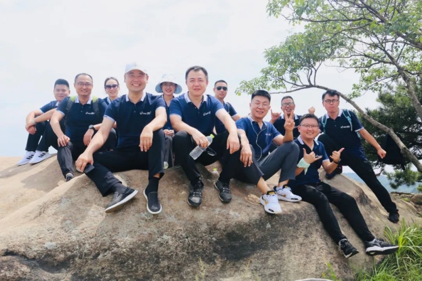 1689296765579707.jpg 爬山4.jpg